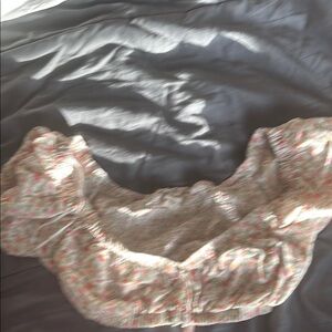 Aeropostale Floral Puff Sleeve Top Never worn